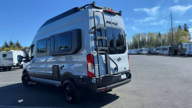 2025 Ford Transit