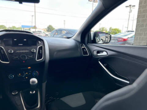 2017 Ford Focus ST