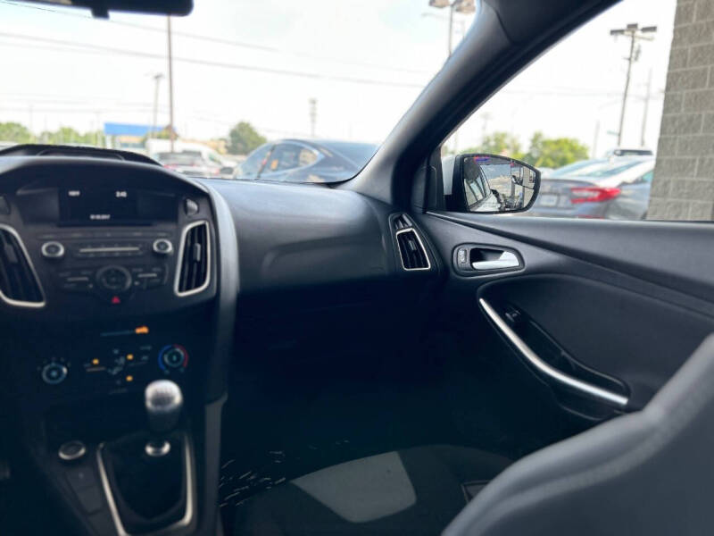 2017 Ford Focus ST