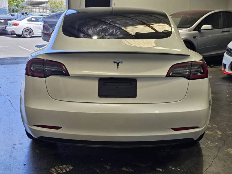 2021 Tesla Model 3 Standard Range Plus