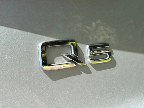 2012 Audi Q5 2.0T quattro Premium Plus