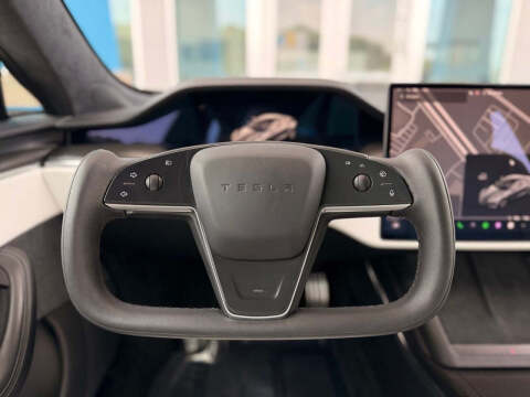 2022 Tesla Model S Plaid