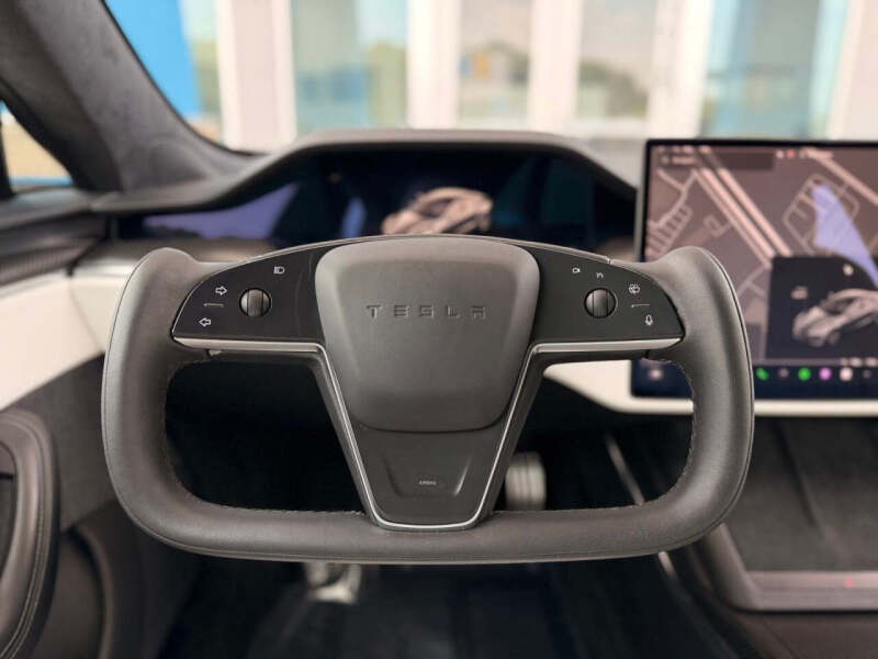 2022 Tesla Model S Plaid