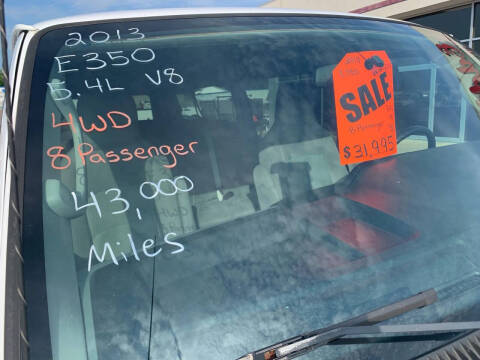 2013 Ford E-Series E-350 SD XLT