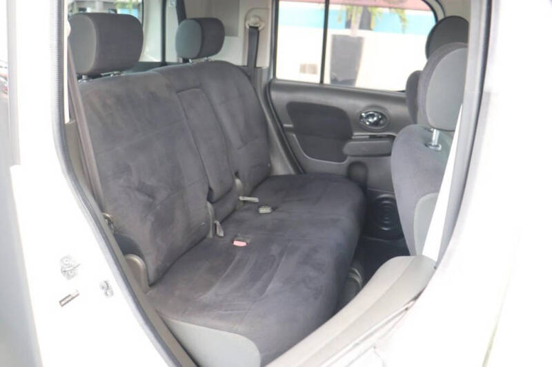 2010 Nissan cube