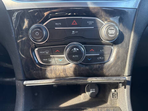 2019 Chrysler 300 Limited