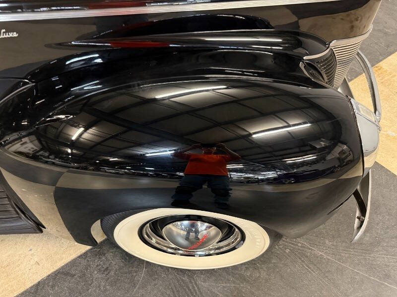 1940 Ford Deluxe