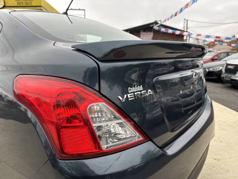 2015 Nissan Versa 1.6 S Plus