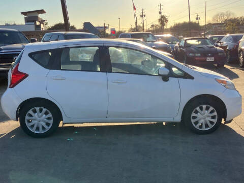 2016 Nissan Versa Note SV