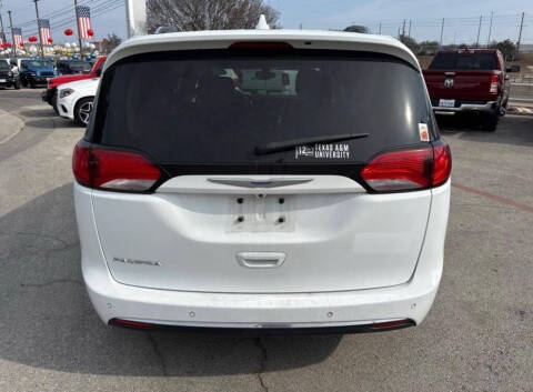 2019 Chrysler Pacifica Touring L