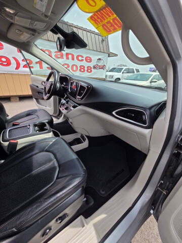 2018 Chrysler Pacifica Touring L