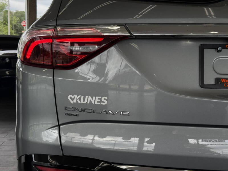 2024 Buick Enclave Essence