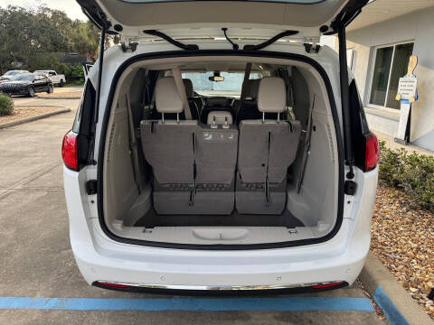 2017 Chrysler Pacifica Touring Plus