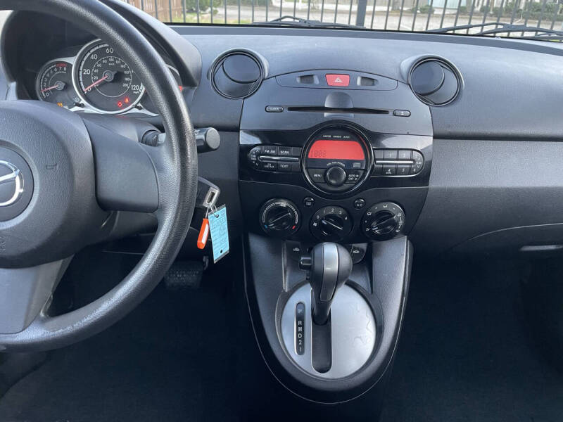 2014 Mazda MAZDA2 Sport