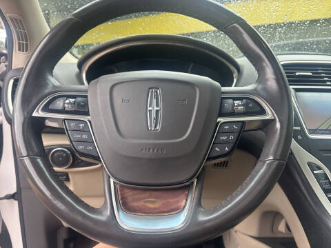 2019 Lincoln Nautilus Reserve