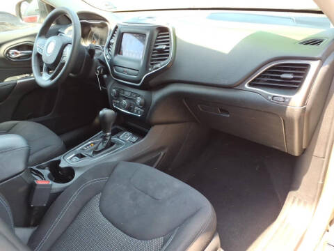 2019 Jeep Cherokee Latitude