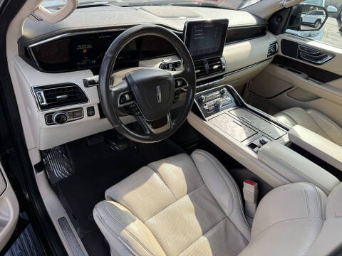 2018 Lincoln Navigator Select