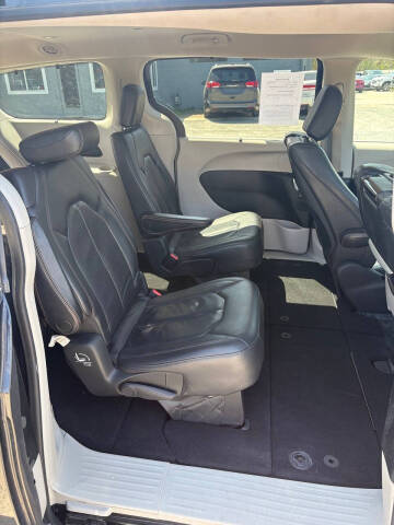 2018 Chrysler Pacifica Touring L Plus