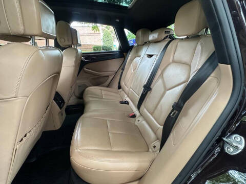2020 Porsche Macan S
