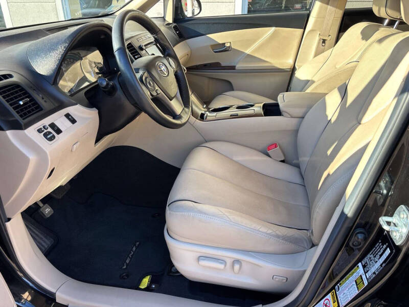 2015 Toyota Venza XLE