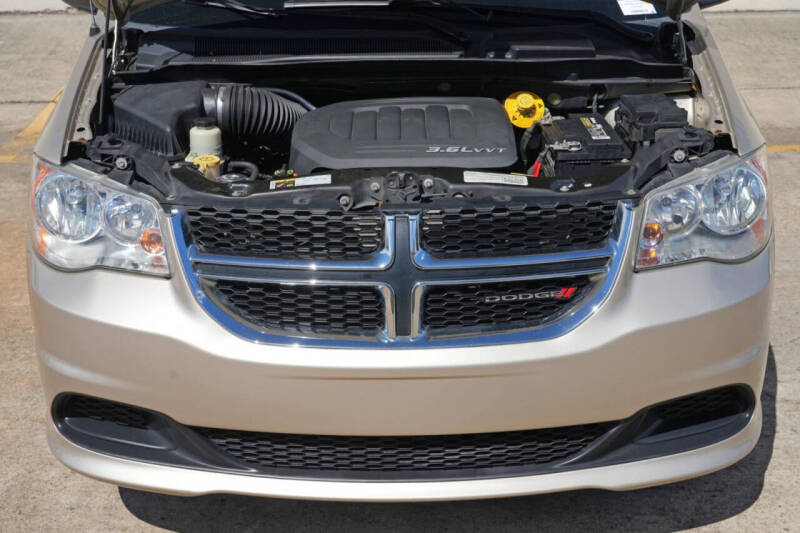 2015 Dodge Grand Caravan American Value Package