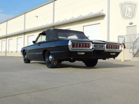 1965 Ford Thunderbird