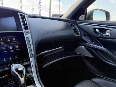 2017 Infiniti Q60 3.0T Premium