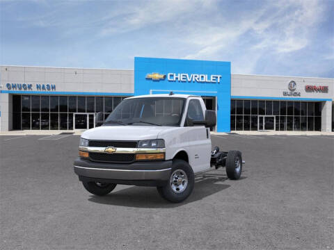 2025 Chevrolet Express 3500