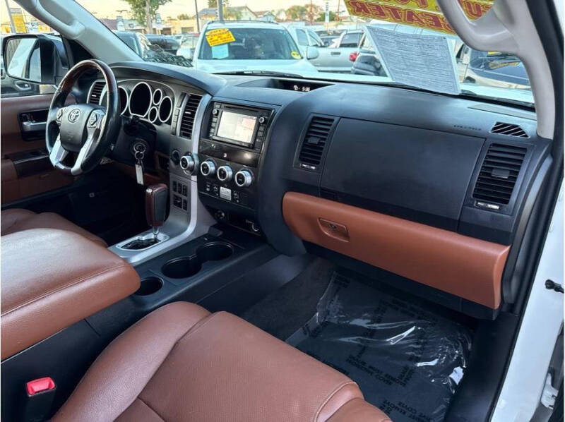 2016 Toyota Sequoia Platinum