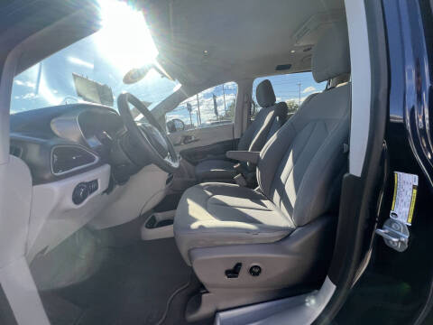 2019 Chrysler Pacifica LX