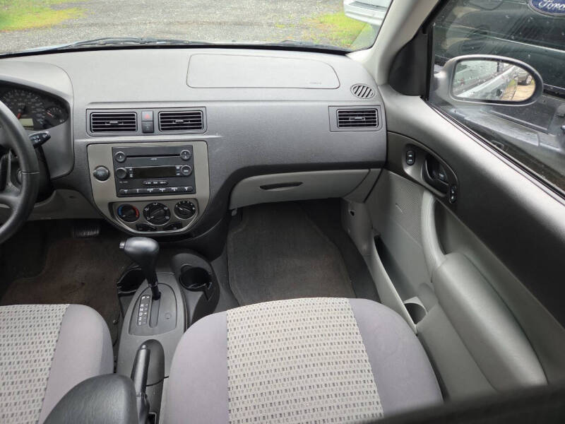 2006 Ford Focus ZX4 S