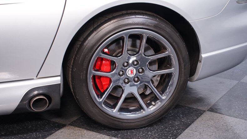 2005 Dodge Viper SRT-10