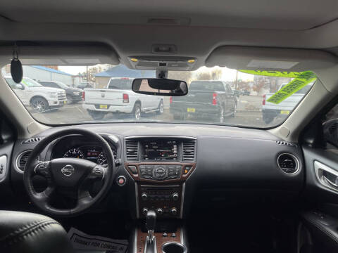 2020 Nissan Pathfinder Platinum