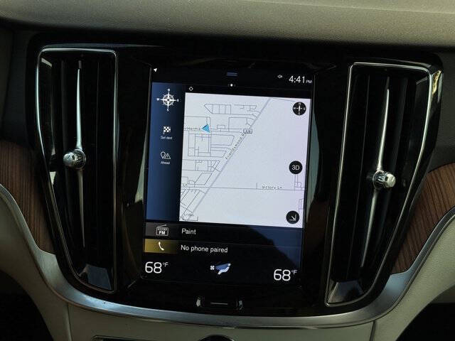 2022 Volvo S60 B5 Momentum