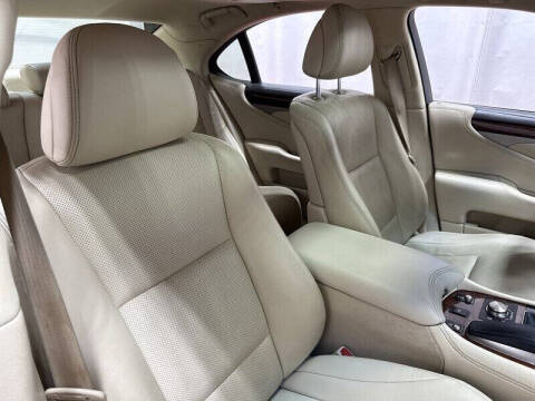 2014 Lexus LS 460