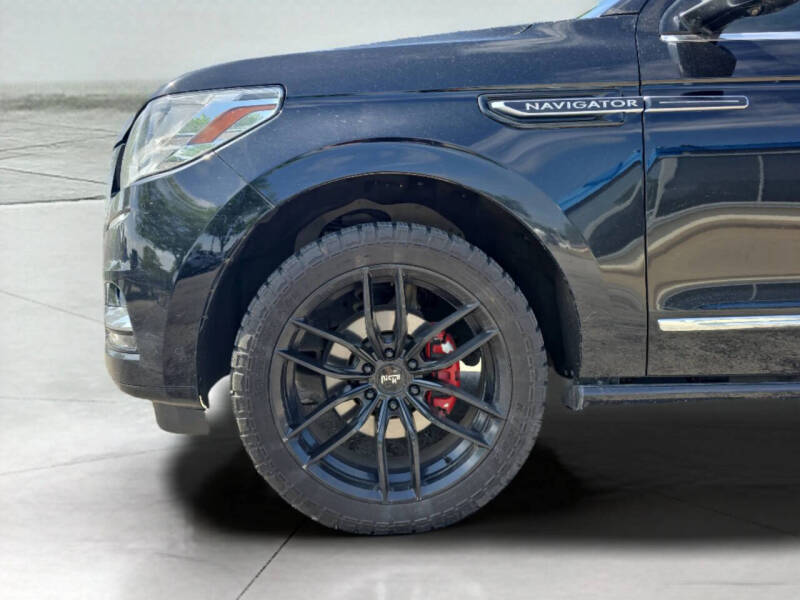 2018 Lincoln Navigator Black Label
