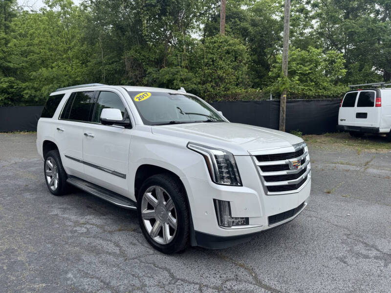 2017 Cadillac Escalade Luxury