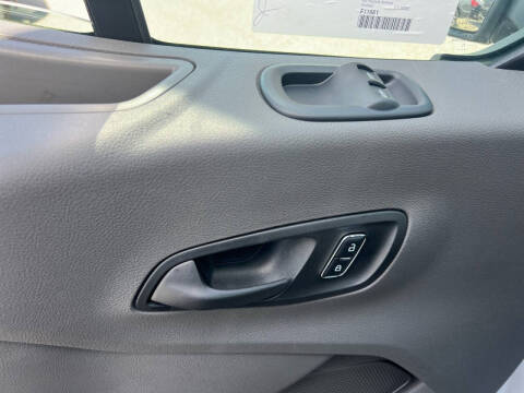 2025 Ford Transit 250