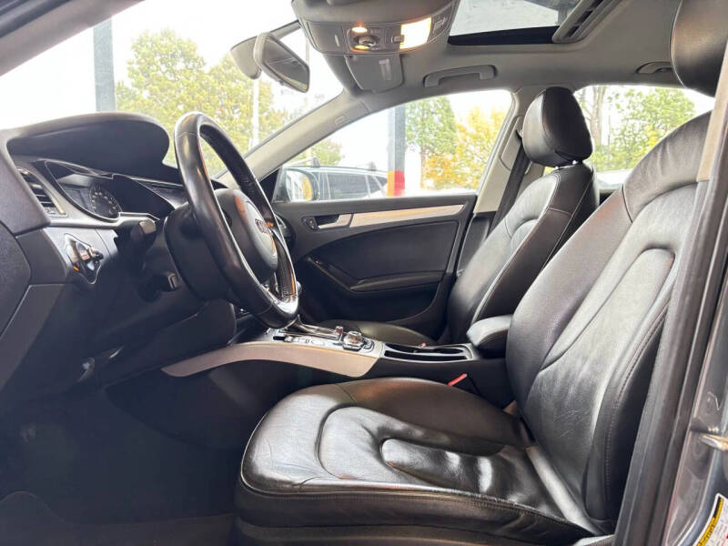 2016 Audi A4 2.0T quattro Premium