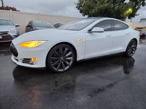 2013 Tesla Model S Performance