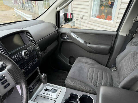 2012 Nissan Pathfinder SV