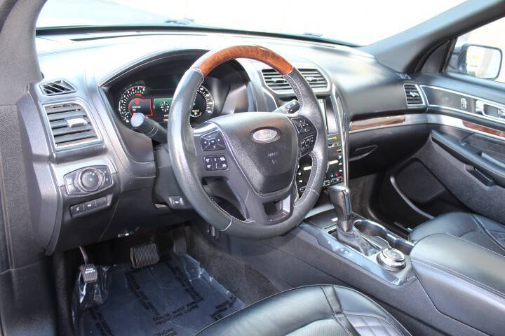 2018 Ford Explorer Platinum