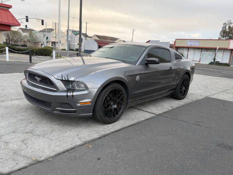 2013 Ford Mustang V6