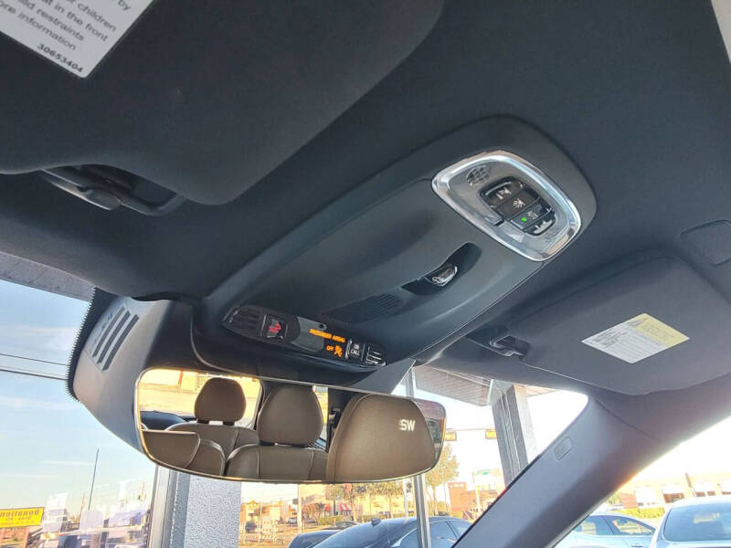 2018 Volvo XC90 T6 Momentum