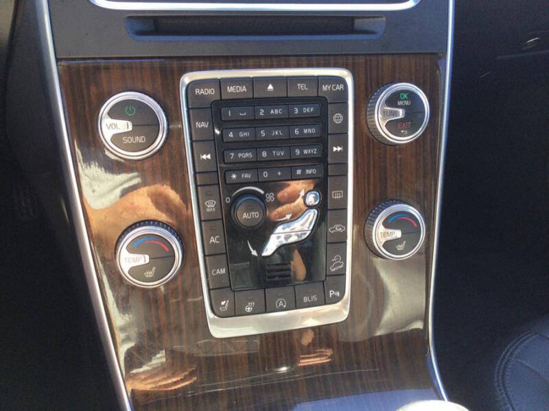 2017 Volvo V60 Cross Country T5 Premier