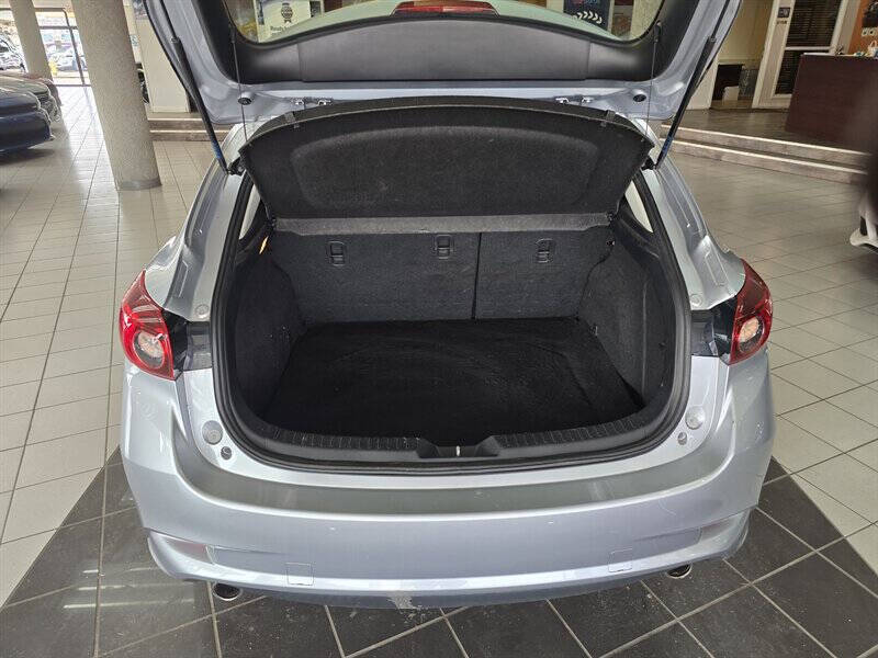 2017 Mazda MAZDA3 Sport