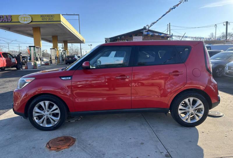 2016 Kia Soul +