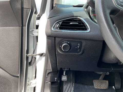 2017 Chevrolet Cruze LT Auto