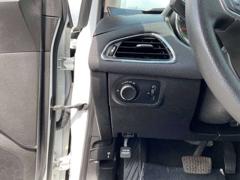 2017 Chevrolet Cruze LT Auto