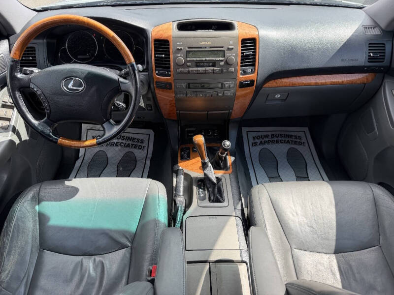 2004 Lexus GX 470
